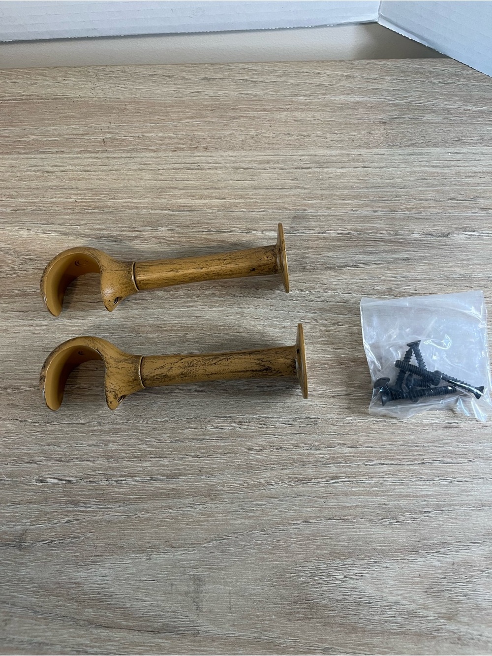 Curtain Rod Bracket Pair In Faux Wood Finish